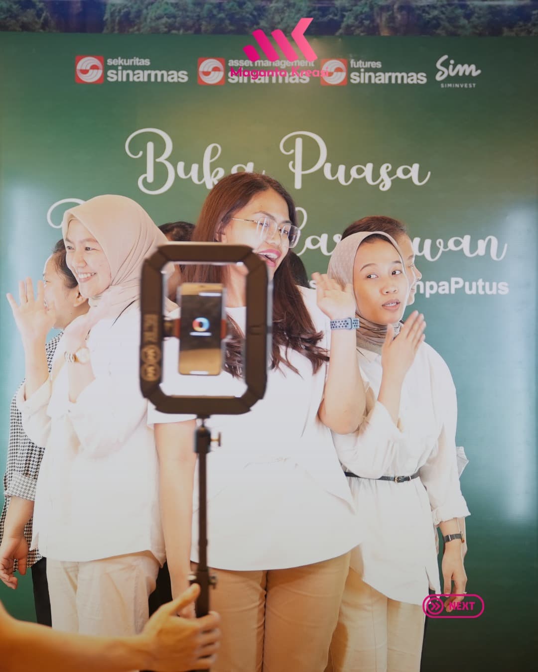 Bukber Sinarmas Sekuritas - Exclusive Photobooth & Backdrop