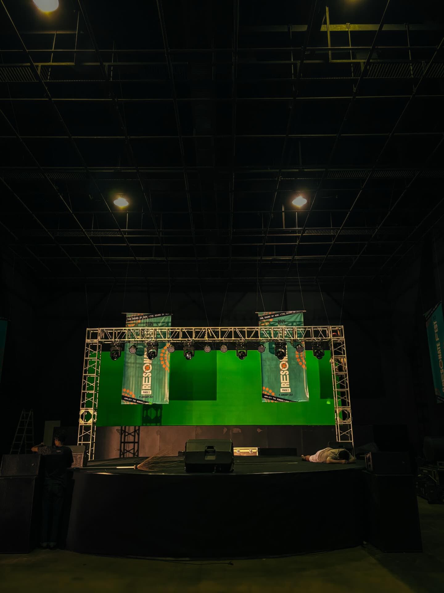 Circle Stage Fabrication - Film "Perayaan Mati Rasa"