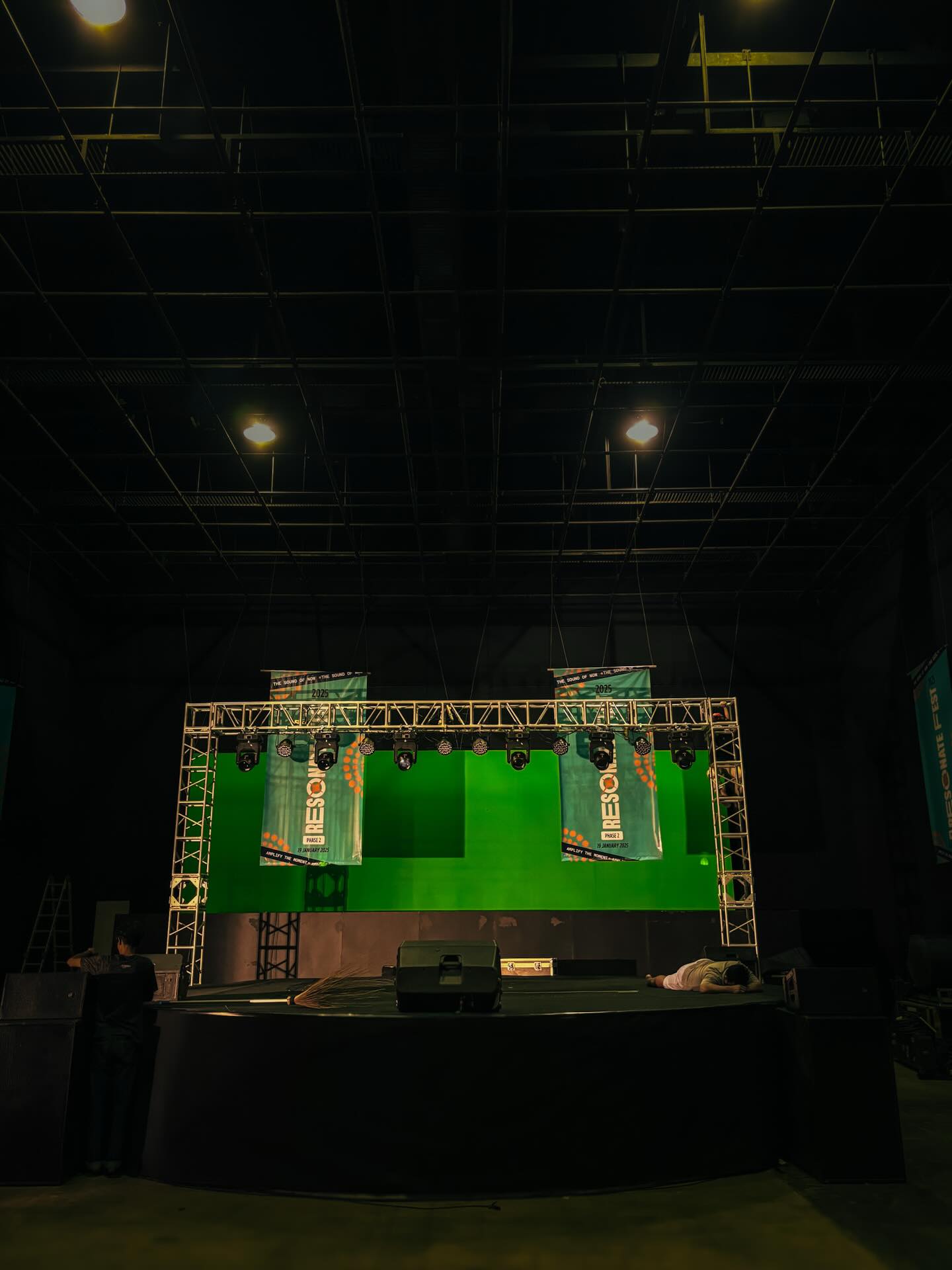Circle Stage Fabrication - Film "Perayaan Mati Rasa"